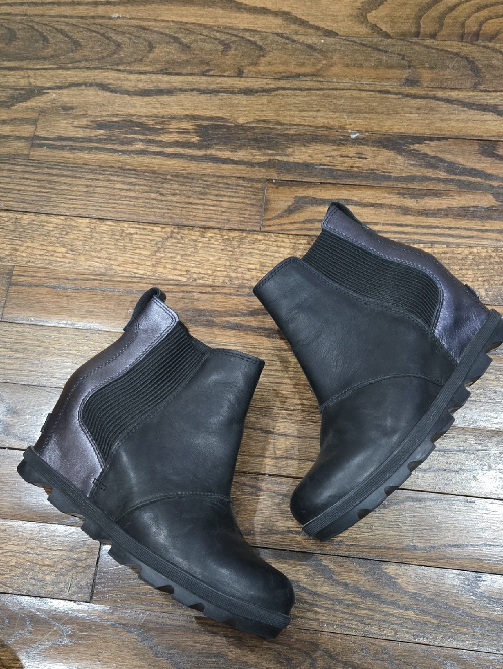 Sorel Joan of Arctic Wedge Metallic Black  Heel Chelsea Boots Size 8